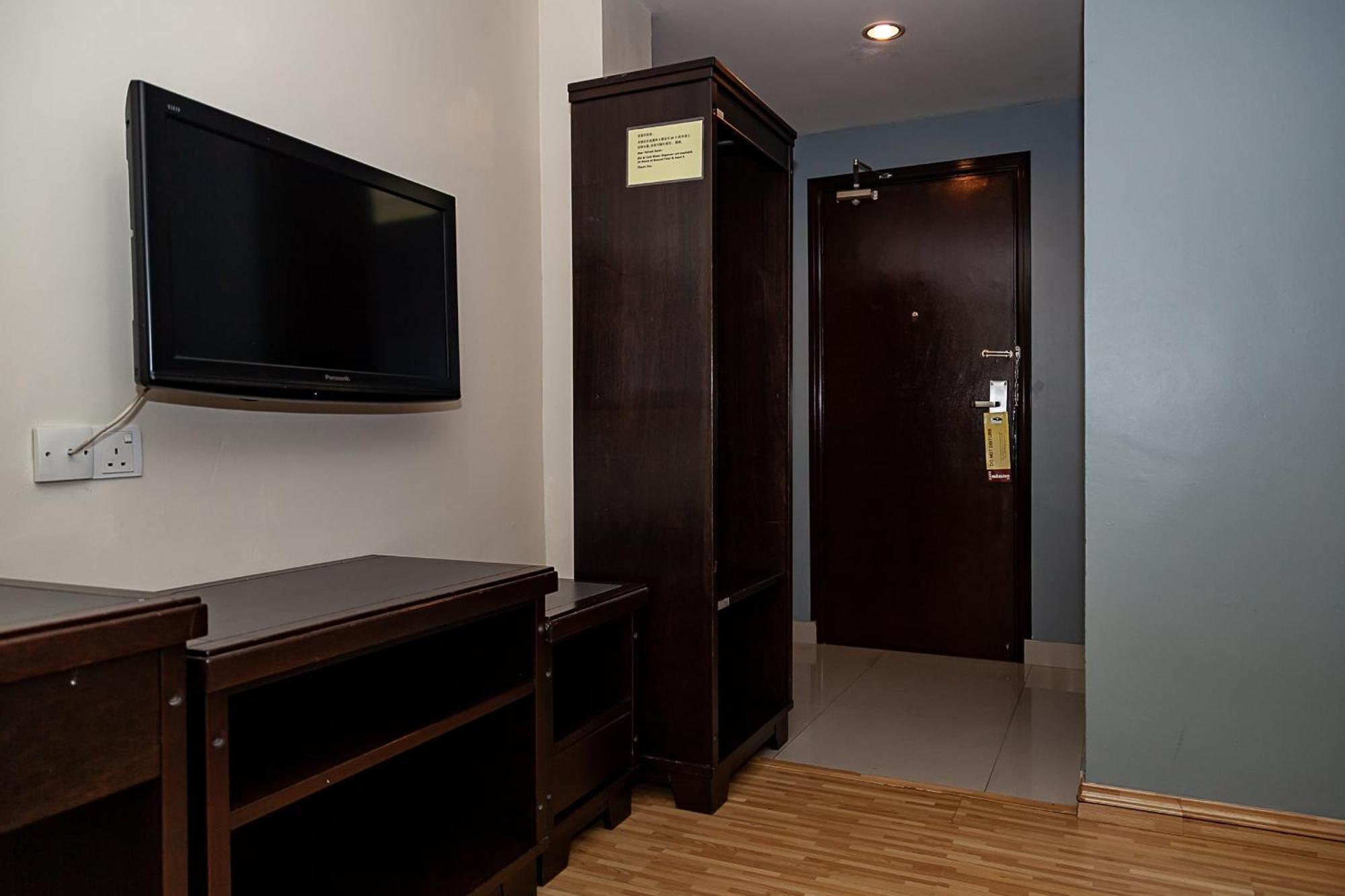 Super Oyo 90055 Mansion Inn Sibu Exterior photo