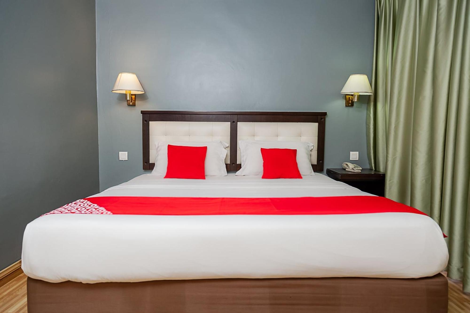 Super Oyo 90055 Mansion Inn Sibu Exterior photo