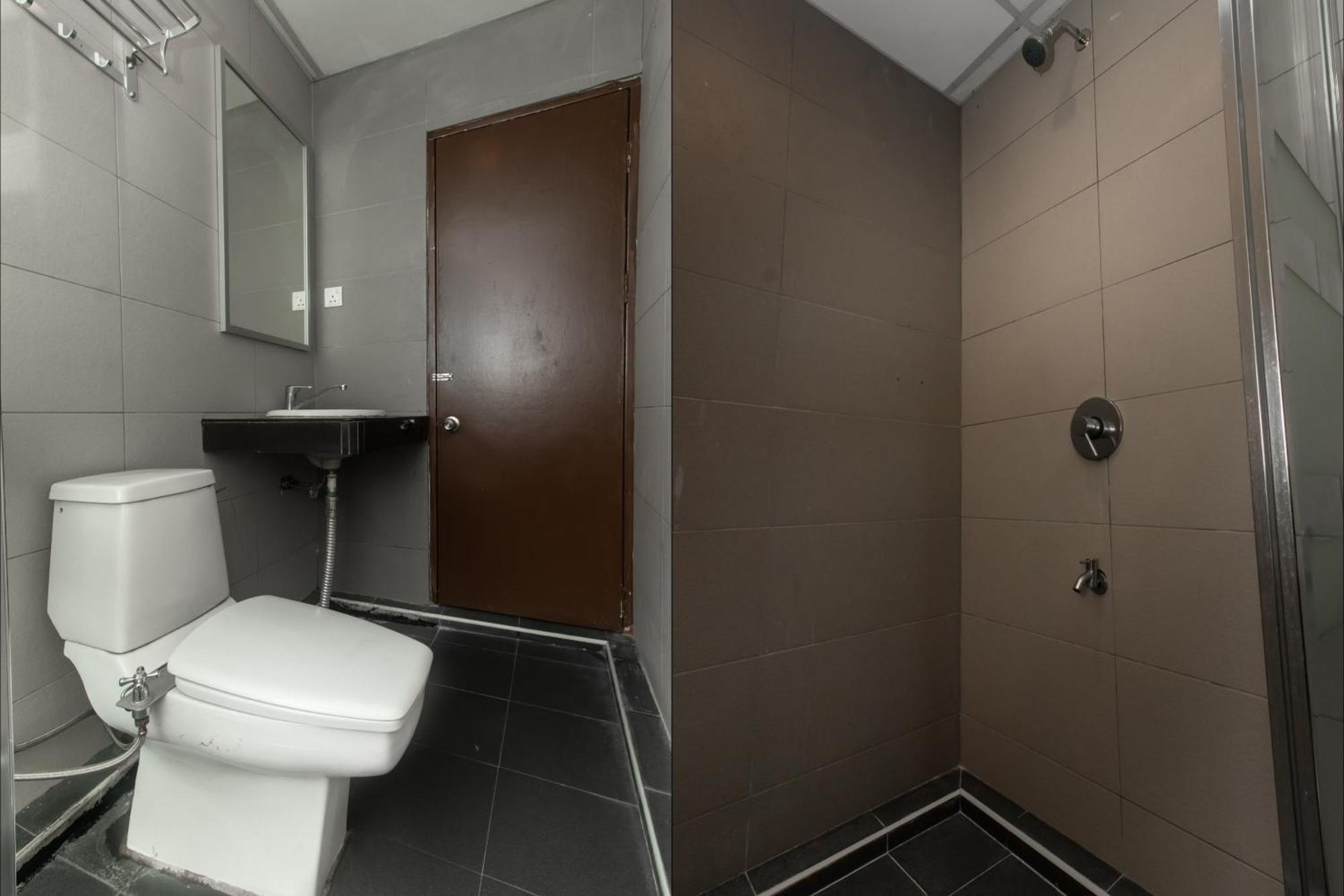 Super Oyo 90055 Mansion Inn Sibu Exterior photo