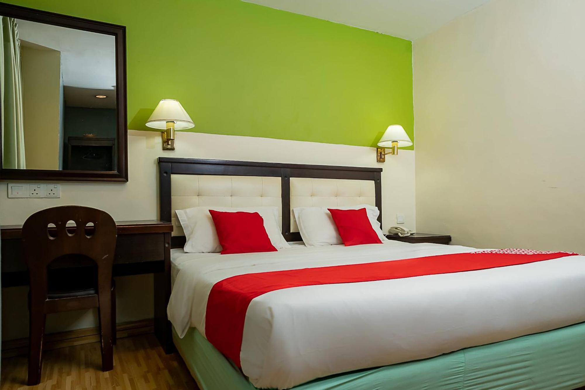 Super Oyo 90055 Mansion Inn Sibu Exterior photo